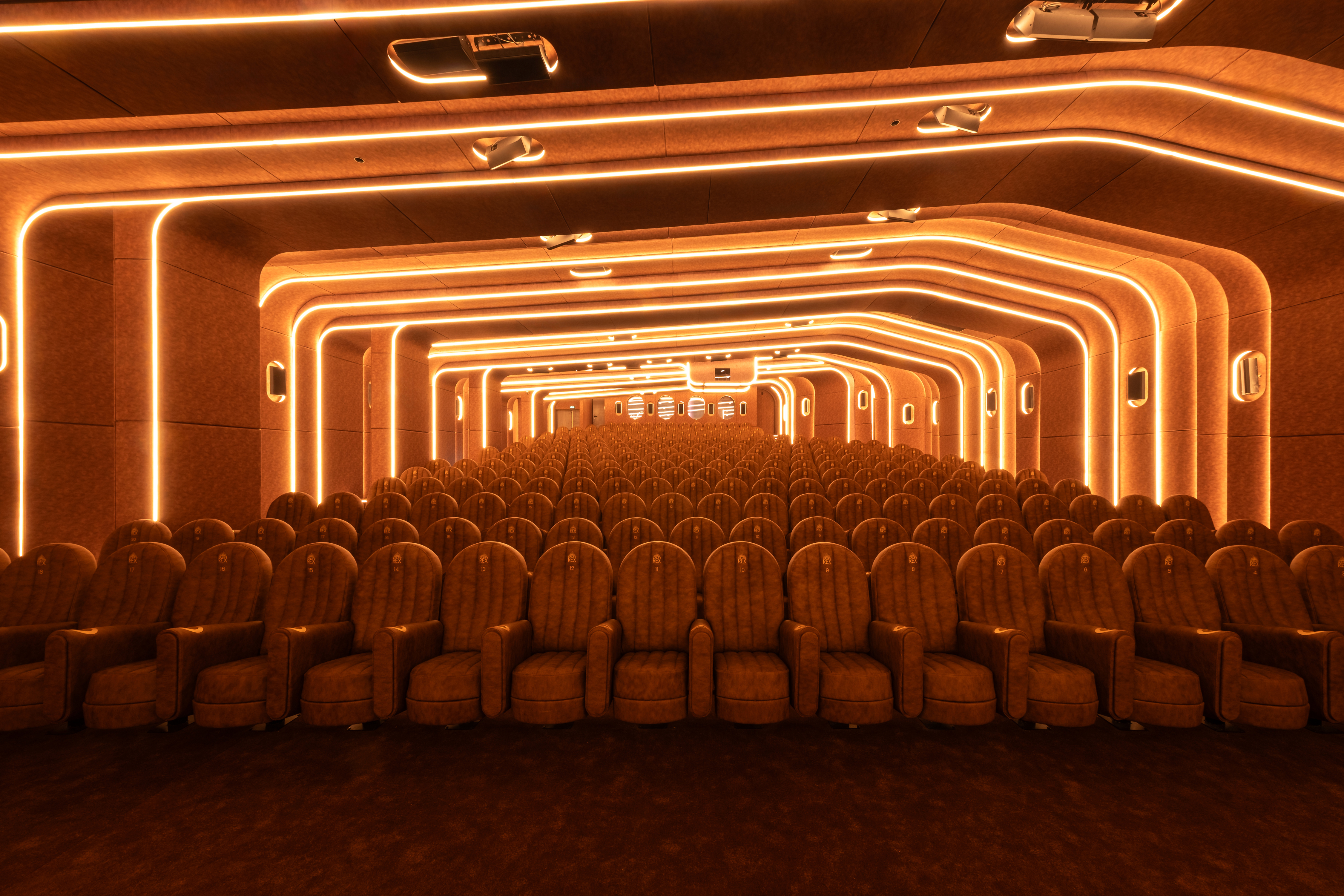 La Salle Infinite — photo 1