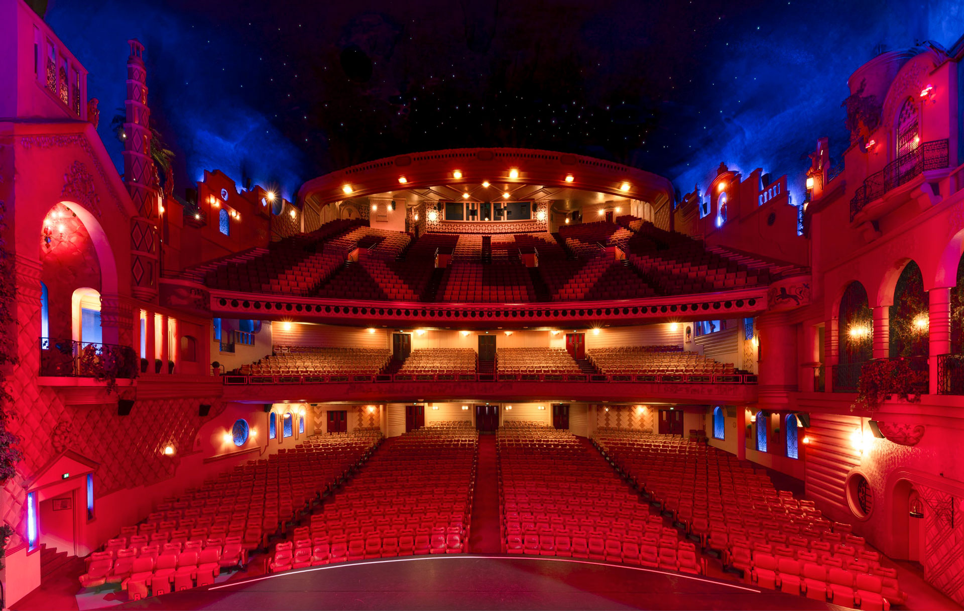 Vue de la façade du Grand Rex